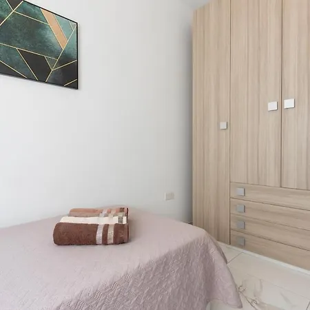 Beautiful 3br In Malta's Touristic Fishing Village By 360 Estates شقة *