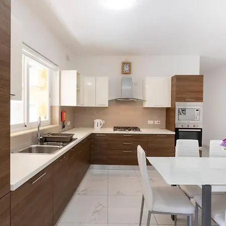 شقة Beautiful 3br In Malta's Touristic Fishing Village By 360 Estates