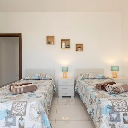 Beautiful 3br In Malta's Touristic Fishing Village By 360 Estates *