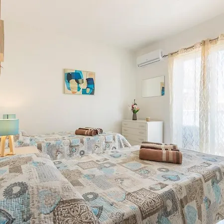 Beautiful 3br In Malta's Touristic Fishing Village By 360 Estates شقة *